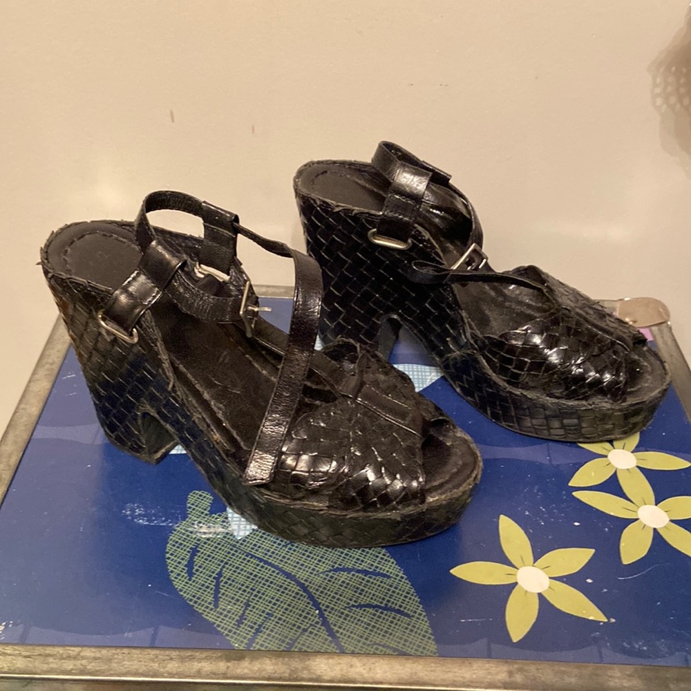 Vintage Platform Heels - Picture 2 of 5